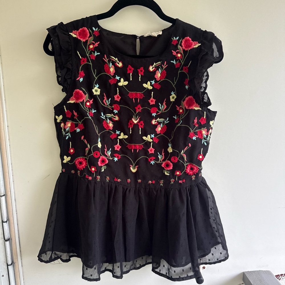Rebellion Black Sleeveless Embroidered Peplum Blouse size M